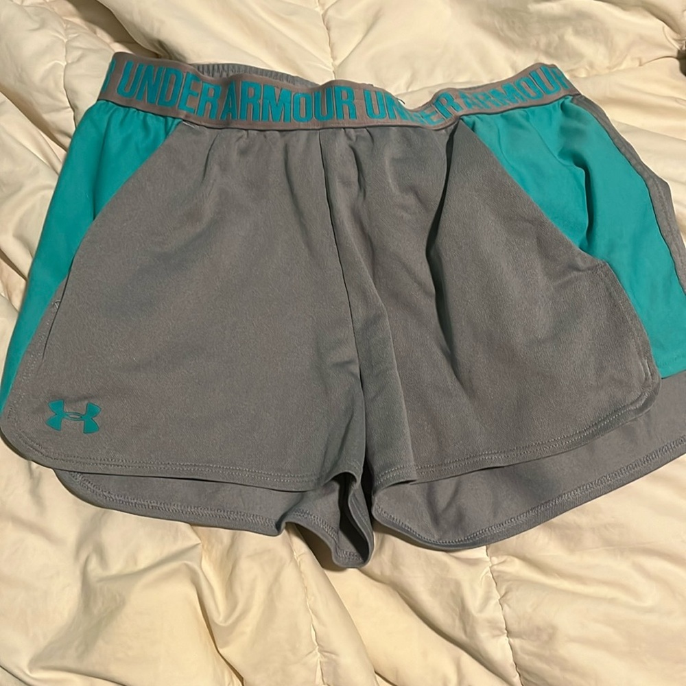 Grey under armour shorts